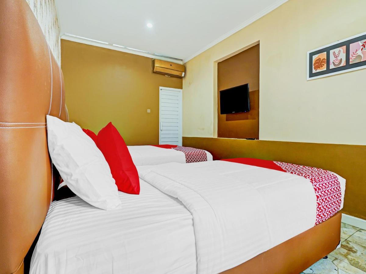 Oyo 90140 Nginep Yuuk Guest House Cirebon Exterior foto